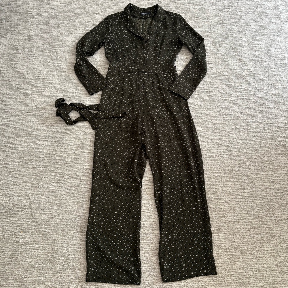 Nasty Gal Long Sleeve Collared Wide Leg Jumpsuit Size 8 Dot Patterned One Piece - Picture 9 of 13